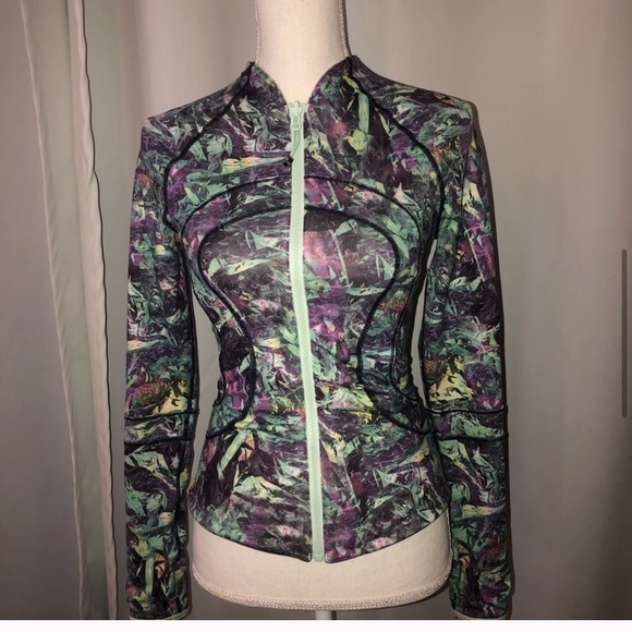 Lululemon reversible jacket - Picture 7 of 8